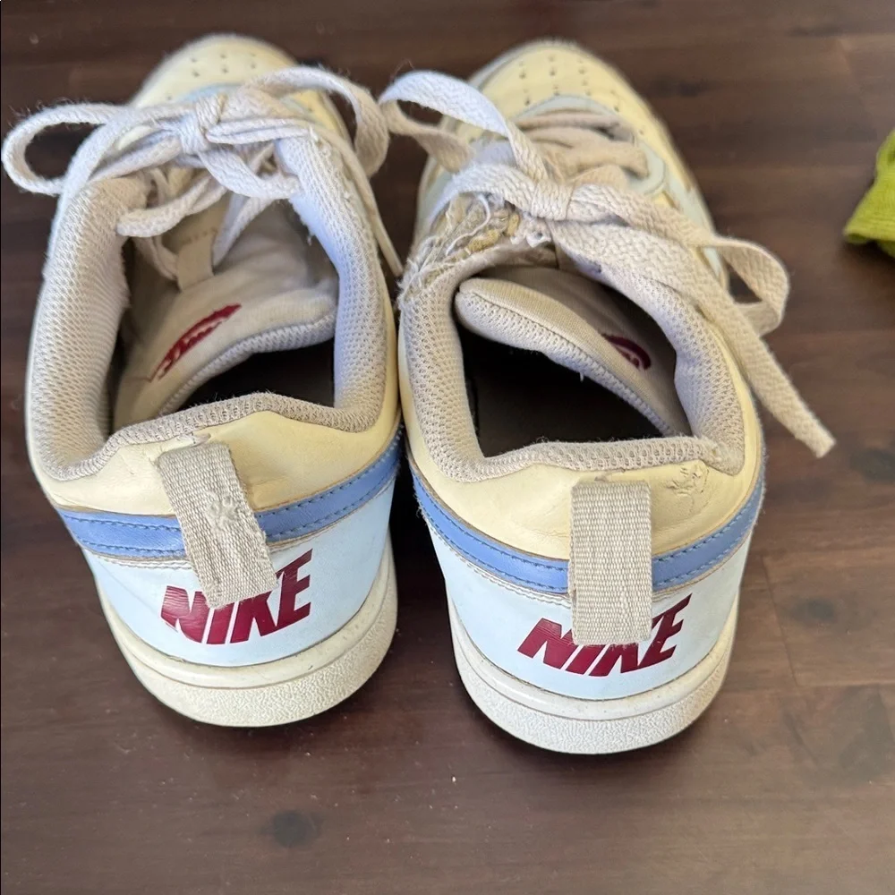 Nike Kids Beige and Blue Sneakers